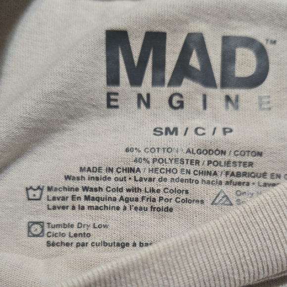 MAD Engine Lover Heart Graphic T Shirt Swifty SM Beige Cotton Blend NWT - Picture 9 of 9